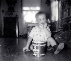David Dorrough (Bucket of potatoe chips)